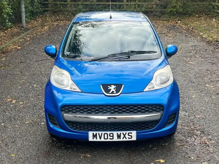 Peugeot 107 2009 photo 2