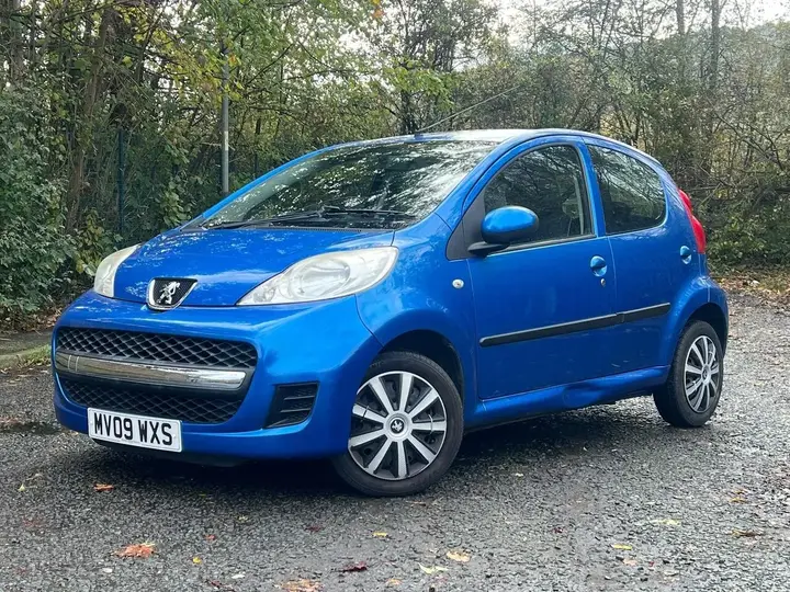 Peugeot 107 2009 photo 3