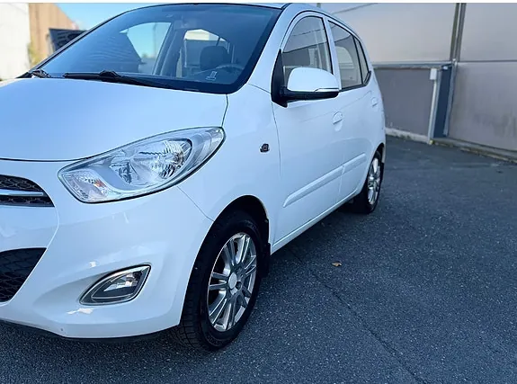 Hyundai I10 2011 photo 2