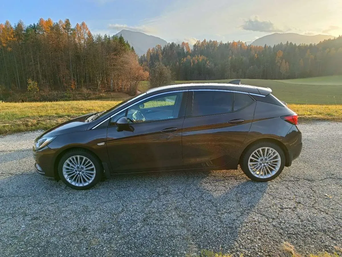 Opel Astra 2015 photo 2