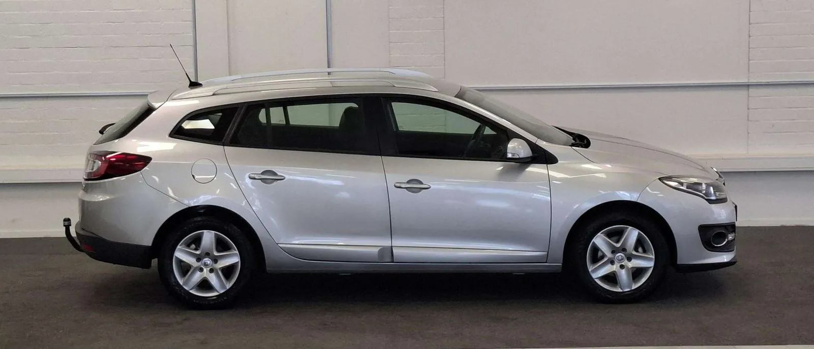 Renault Megane Estate 2014 photo 5