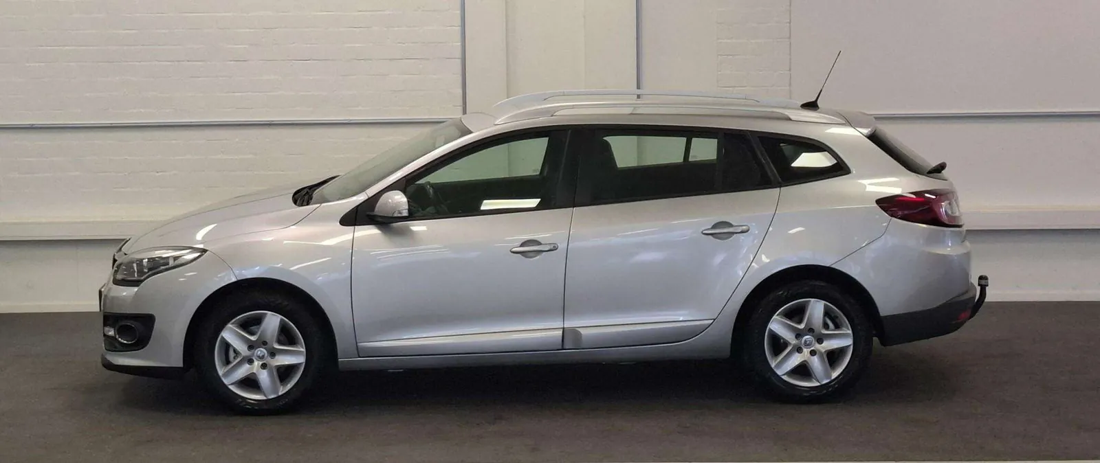 Renault Megane Estate 2014 photo 4