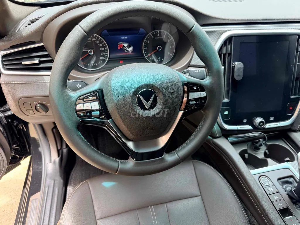 Vinfast Lux A2.0 2021 photo 4