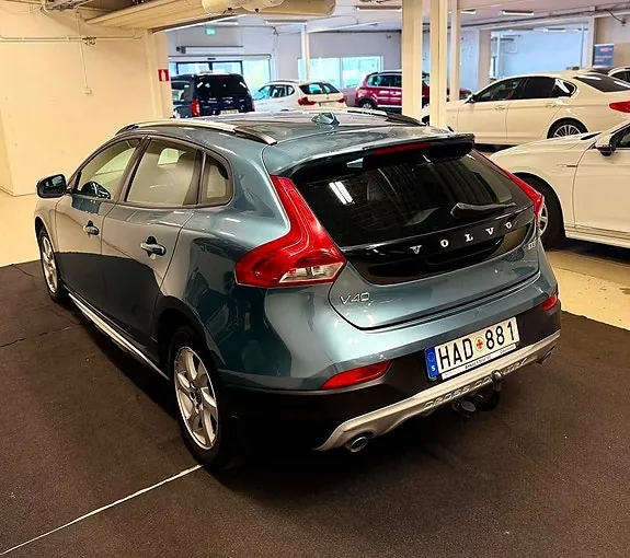 Volvo V40 Cross Country 2013 photo 5