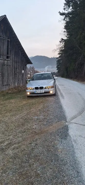 BMW 5 Series 2001 photo 2