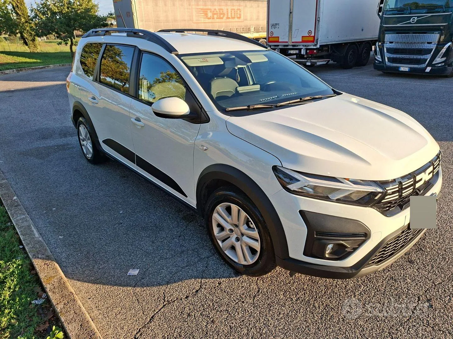 Dacia Jogger 2024 photo 2
