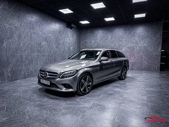 Mercedes-Benz C300 2021 photo 4