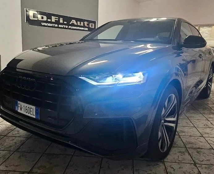 Audi Q8 2019 photo 2
