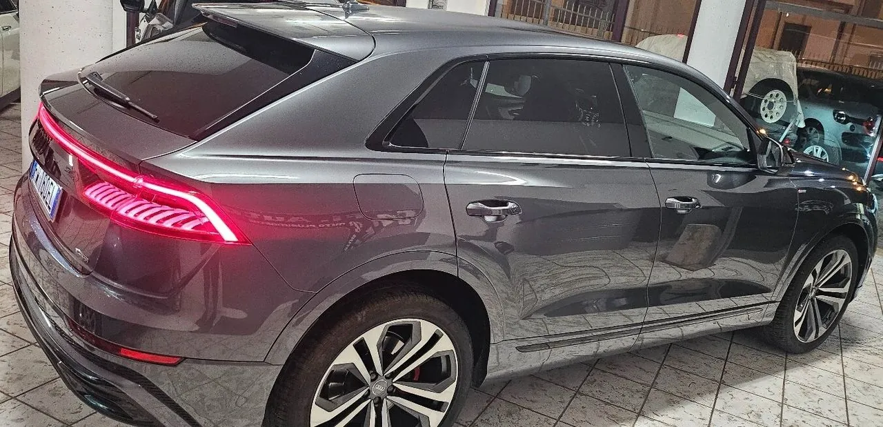 Audi Q8 2019 photo 4