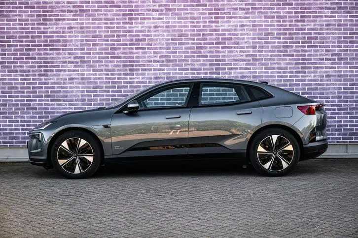 Polestar Polestar 4 2025 photo 3