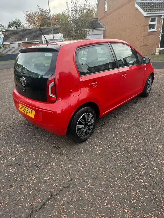 Volkswagen Up 2015 photo 4