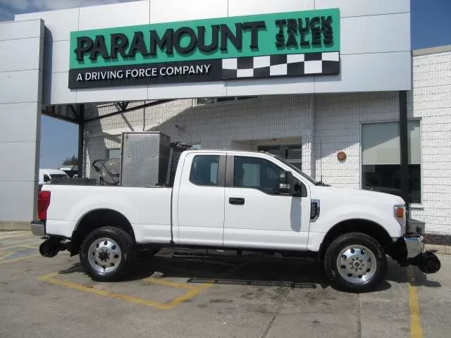 Ford F250 2022 photo 2