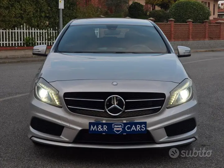 Mercedes-Benz A 180 2014 photo 2