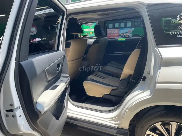 Toyota Veloz Cross