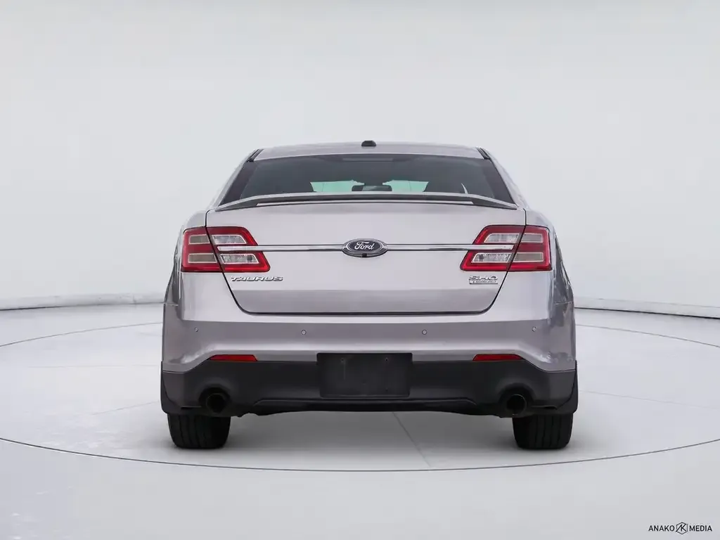 Ford Taurus 2017 photo 3