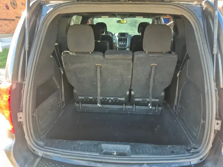 Dodge Grand Caravan 2016 photo 5