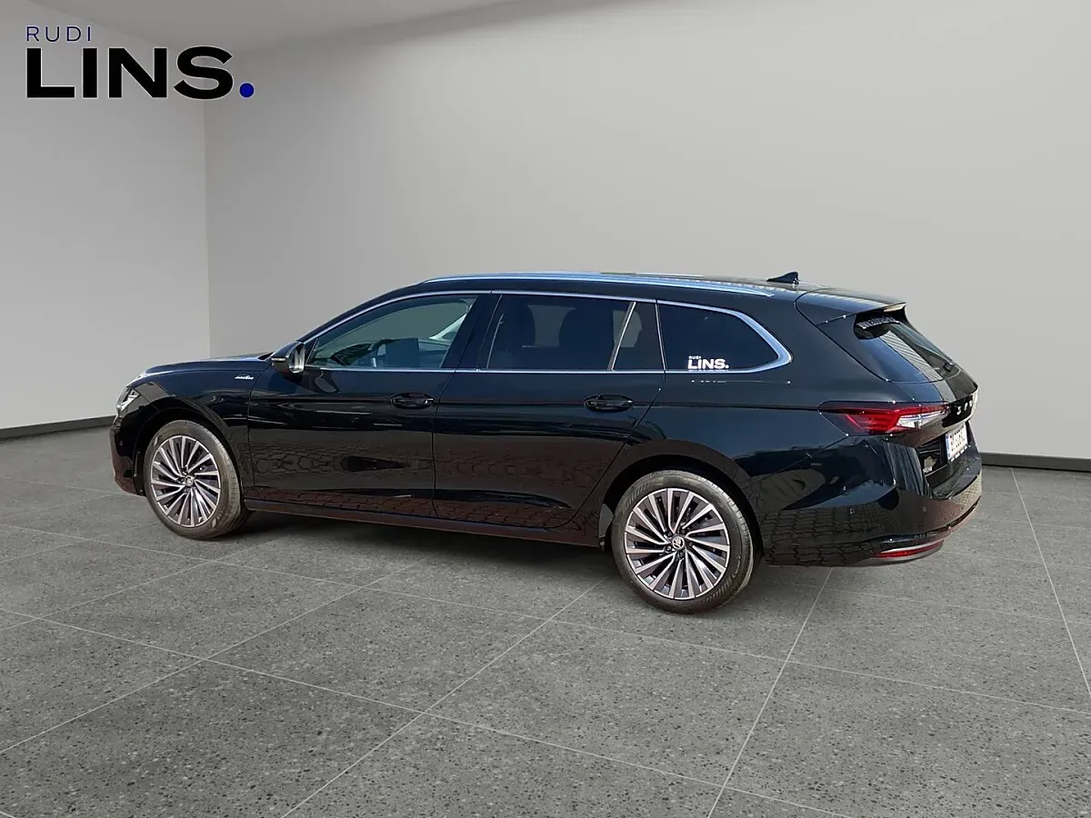 Skoda Superb 2025 photo 3