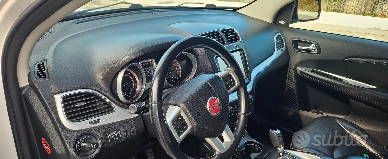Fiat Freemont 2012 photo 3