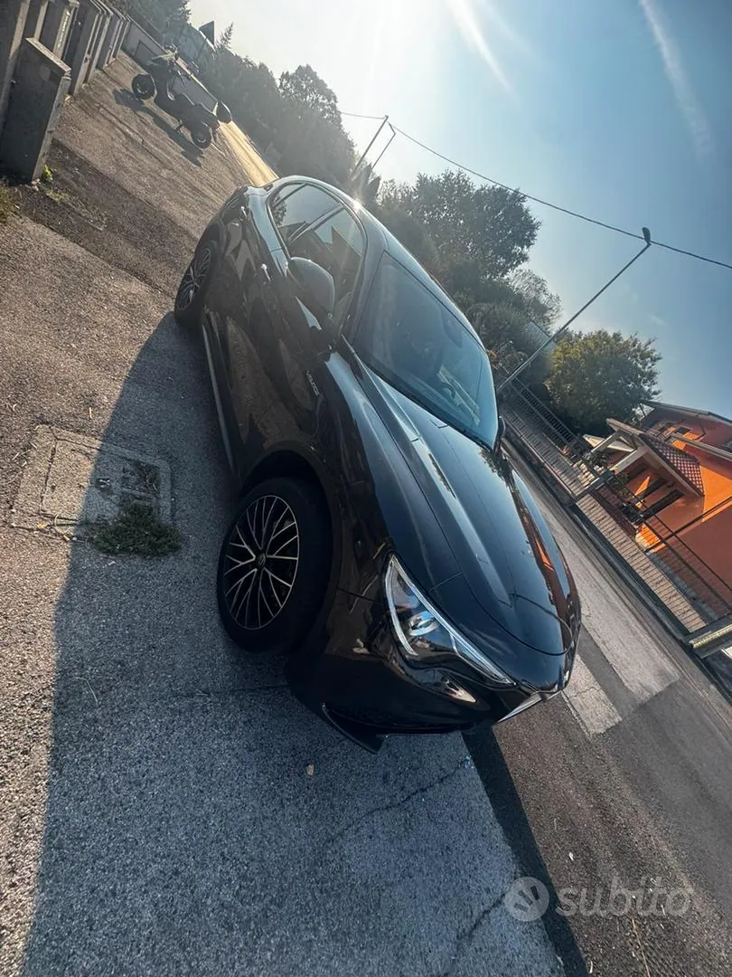 Alfa Romeo Stelvio Q4 2018 photo 2