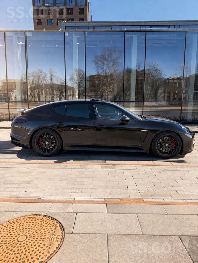 Porsche Panamera 2010 photo 4