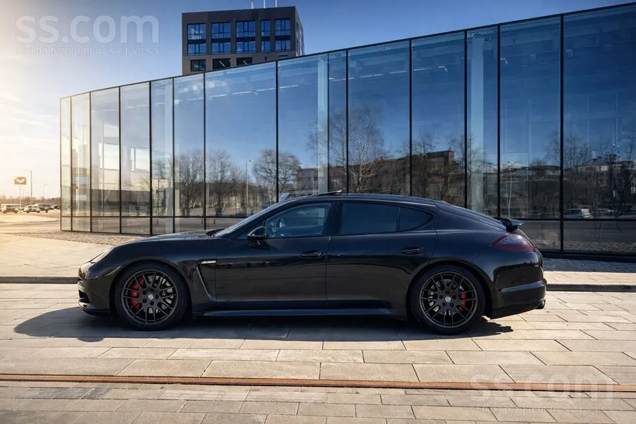 Porsche Panamera 2010 photo 5