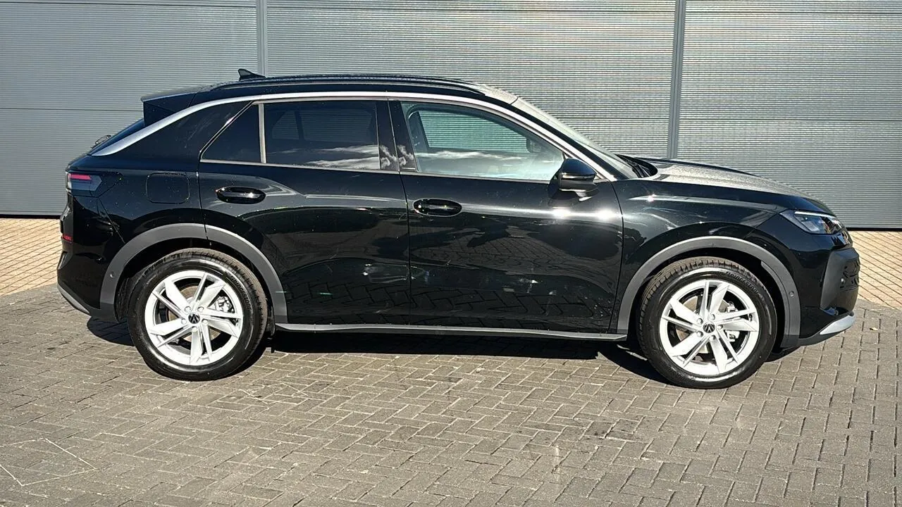 Volkswagen T-Roc photo 4