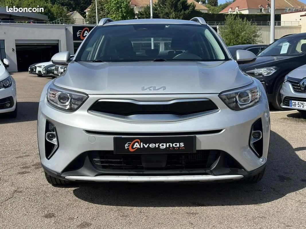 Kia Stonic 2022 photo 2
