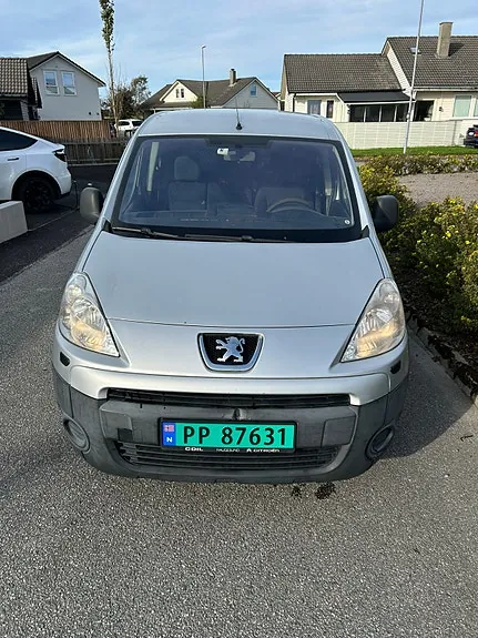 Peugeot Partner 2010 photo 3