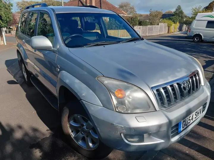 Toyota Land Cruiser 2004 photo 2