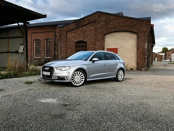 Audi A3 2018 photo 2