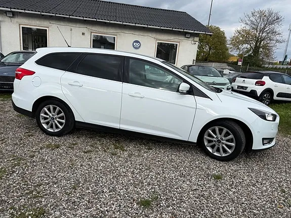 Ford Focus 2015 photo 4
