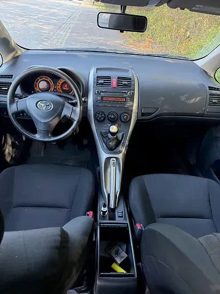 Toyota Auris 2008 photo 4