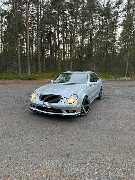 Mercedes-Benz E500