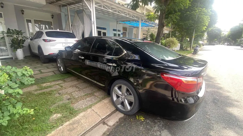 Lexus Ls 2010 photo 5