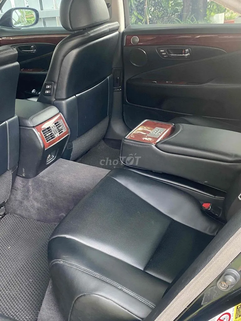Lexus Ls 2010 photo 4