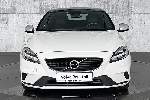 Volvo V40 2017 photo 2