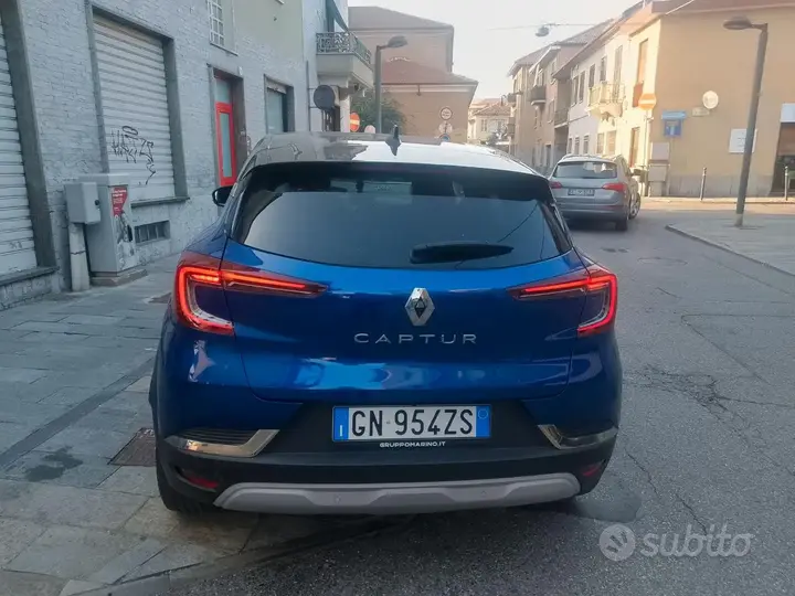 Renault Captur 2023 photo 4
