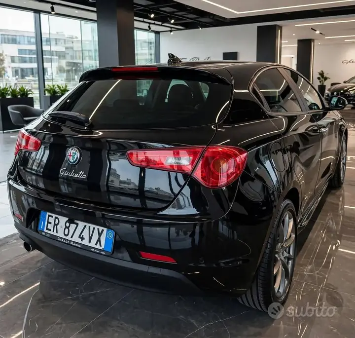 Alfa Romeo Giulietta 2013 photo 2