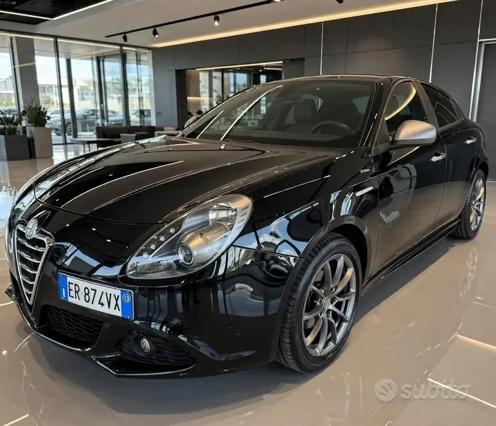 Alfa Romeo Giulietta 2013 photo 3