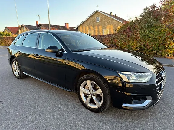 Audi A4 2020 photo 2