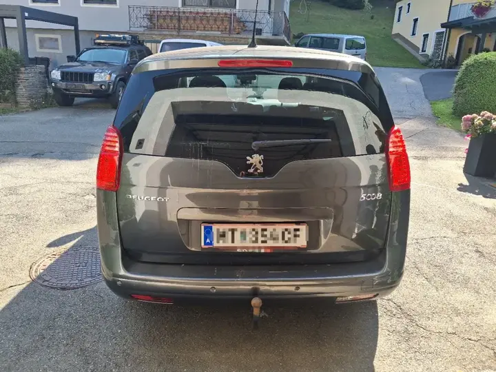 Peugeot 5008 2013 photo 3