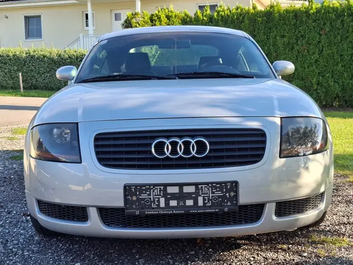 Audi Tt 1999 photo 2