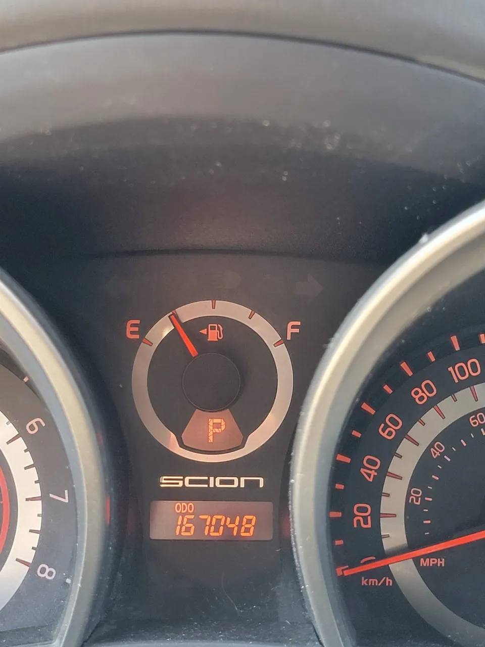 Scion Tc 2011 photo 4