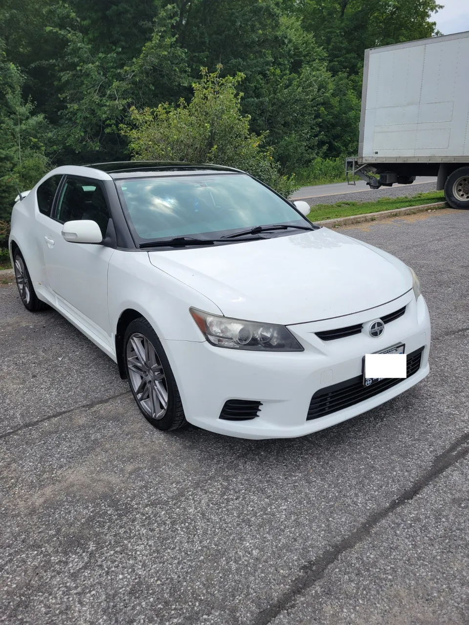 Scion Tc 2011 photo 3