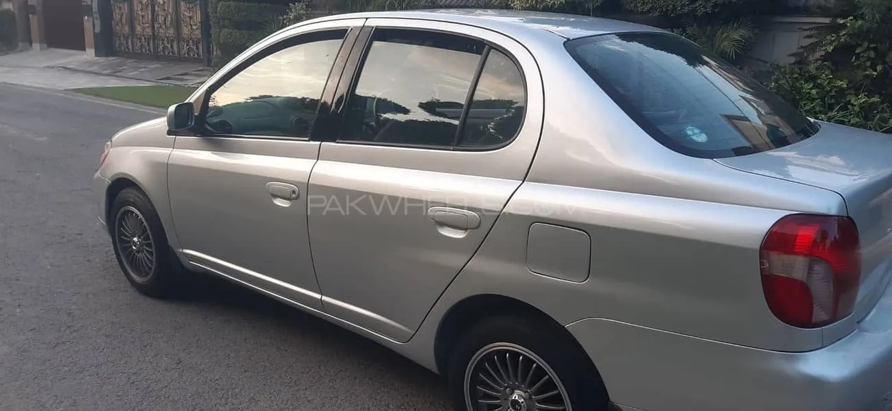 Toyota Platz