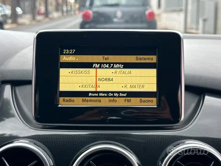 Mercedes-Benz B 2012 photo 4