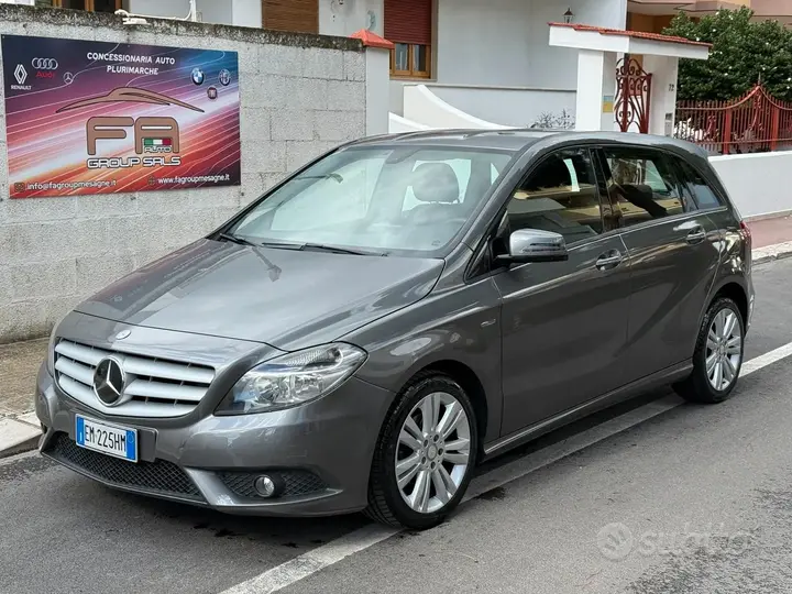 Mercedes-Benz B
