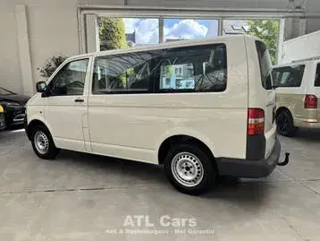 Volkswagen Transporter 2009 photo 3