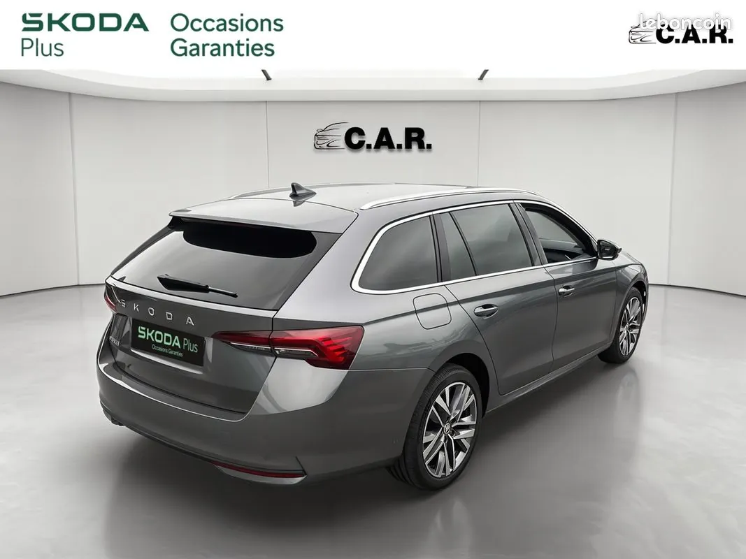 Skoda Octavia 2024 photo 5