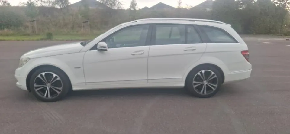 Mercedes-Benz C180